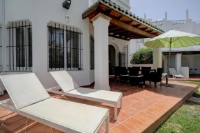 3 bed Modern House Marbella - Direct Pool Access